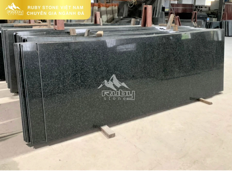 GRANITE | XANH HASSAN