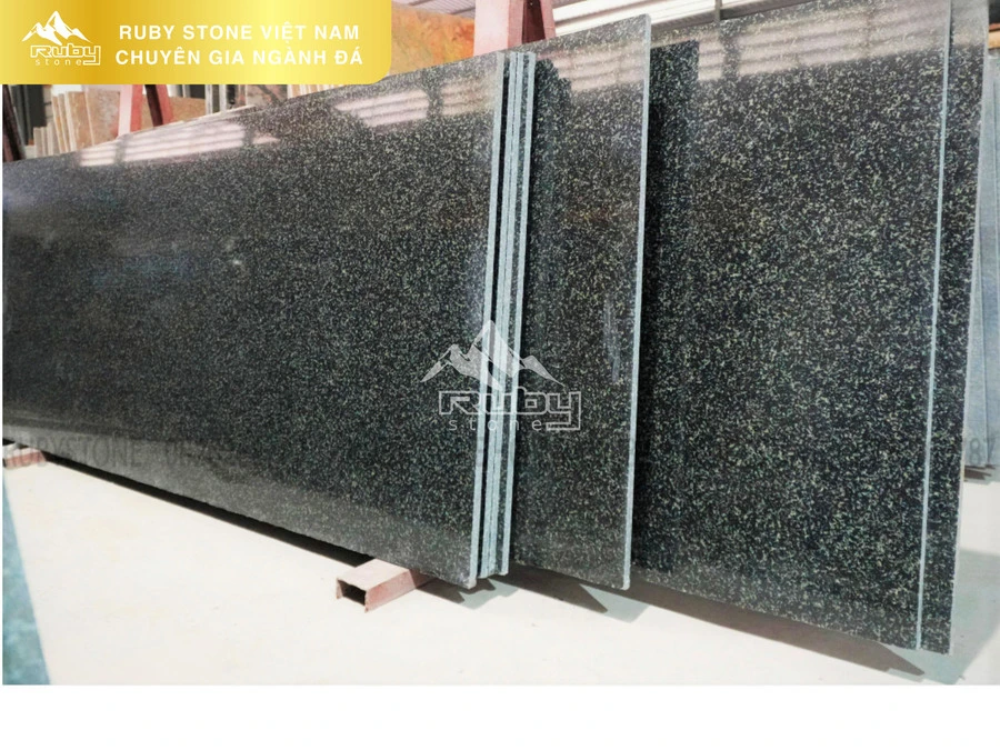 GRANITE | XANH HASSAN